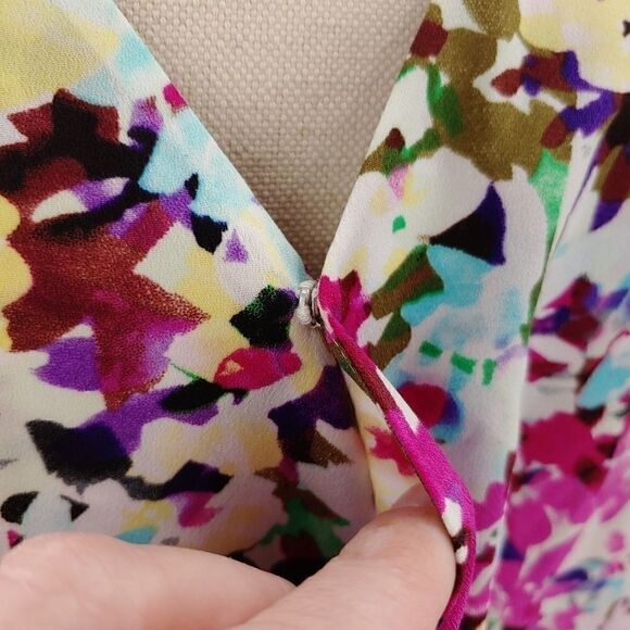 Glorious CAbi floral print top - Picture 8 of 11